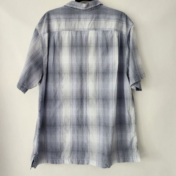 Tommy Bahama Original Fit short sleeve button front blue plaid shirt size XL - Picture 3 of 6